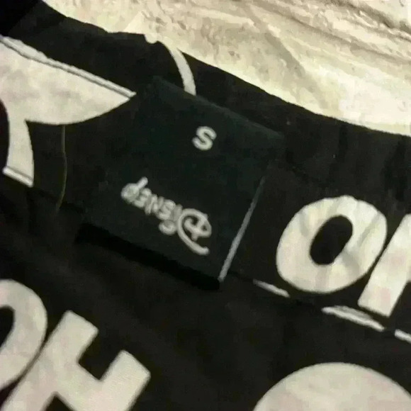 Men’s Neff Disney Mickey Mouse “Oh Boy” Button down Short Sleeve Shirt Size S - Picture 3 of 5